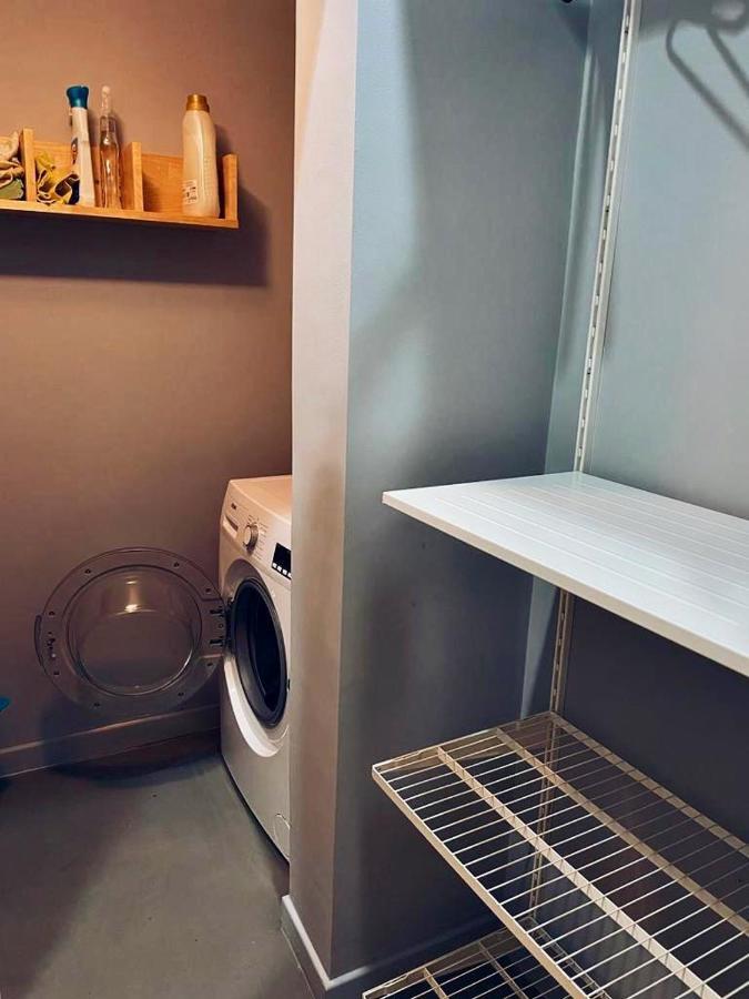 Modern City Center Apartment Benevento Buitenkant foto