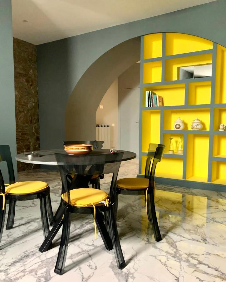 Modern City Center Apartment Benevento Buitenkant foto