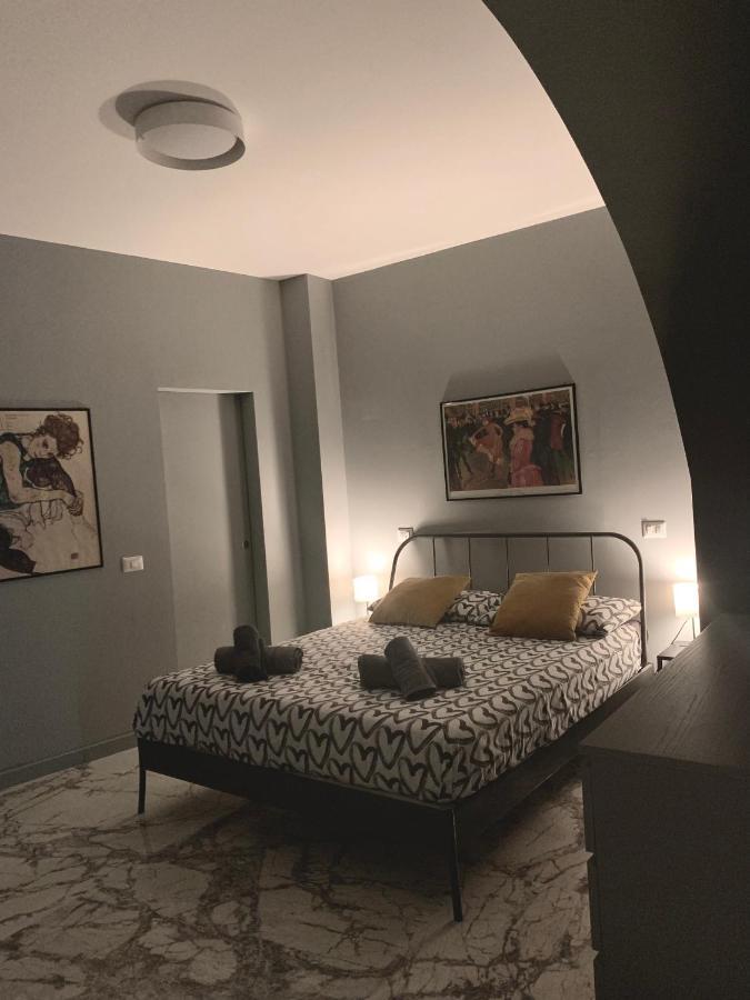 Modern City Center Apartment Benevento Buitenkant foto
